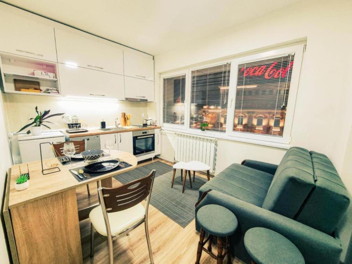 Apartment Skopje Square Bagian luar foto