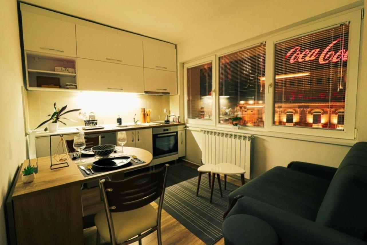 Apartment Skopje Square Bagian luar foto