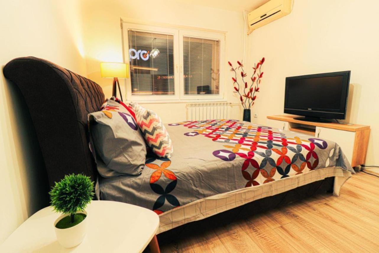 Apartment Skopje Square Bagian luar foto